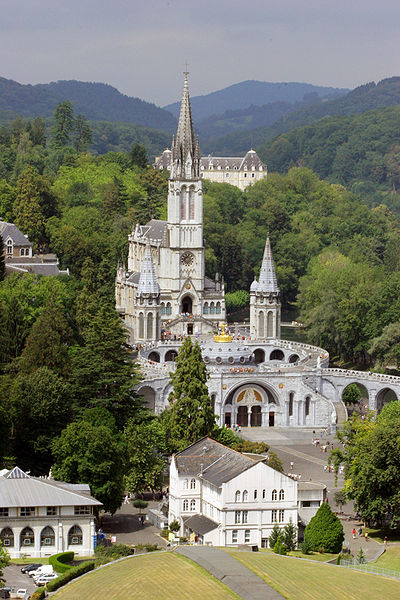 Лурд. Храмовый комплекс Лурд. Храмовый комплекс