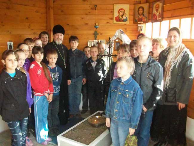 Могила монаха Иова в с. Камала