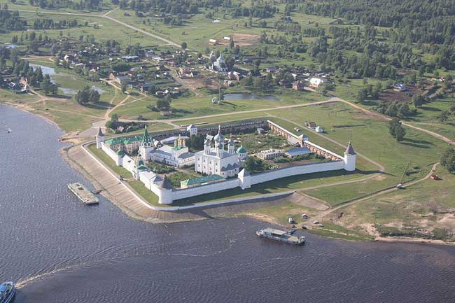 Желтоводский Макариев монастырь