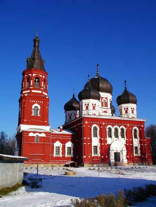 Александро-Невский женский монастырь в с.Маклакове Талдомского р-на Московской обл. Основан в 1895 г. в память о спасении императора Александра III и его семьи в железнодорожной катастрофе 17 октября 1888 г.