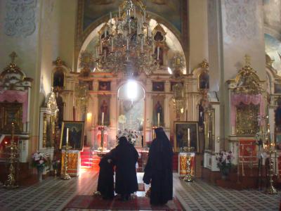 Успенский храм с чудотворной иконой Успения Божией матери