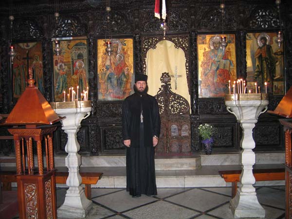  Назарет. Храм Благовещения Пресвятой Богородицы. У алтаря.