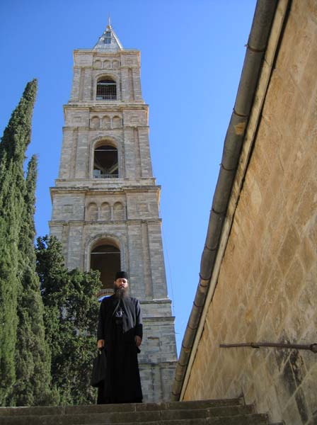 Елеонская гора. Русская зарубежная Миссия. Колокольня («Русская свеча»).  Елеонская гора. Русская зарубежная Миссия. Колокольня («Русская свеча»).