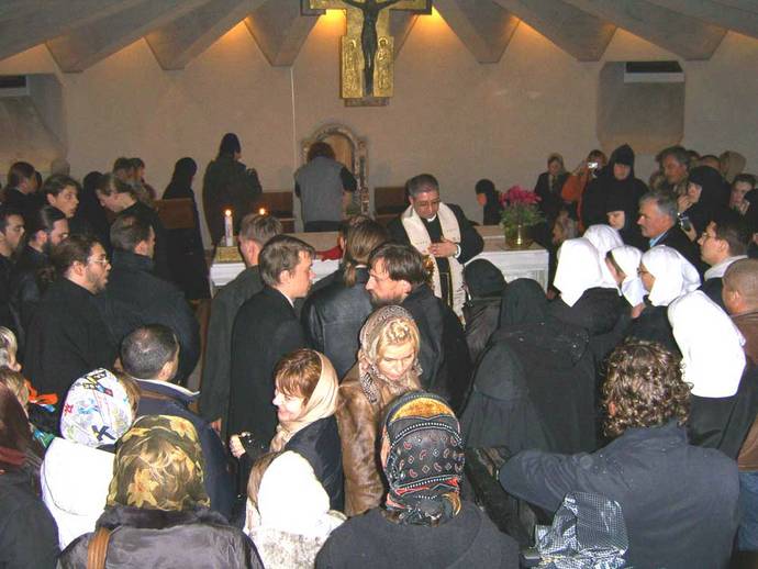 Поклонение мощам св. Апостола Фомы в г. Ортона Поклонение мощам св. Апостола Фомы в г. Ортона