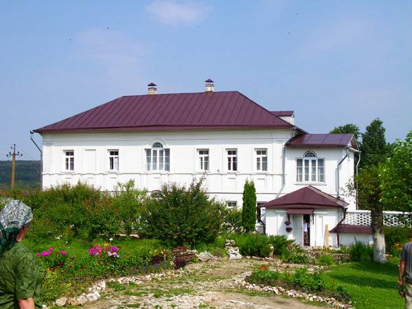 Паломническая поездка в Свято-Никольский Черноостровский монастырь