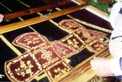 мощи святых Петра и Февронии покоятся в одной раке мощи святых Петра и Февронии покоятся в одной раке