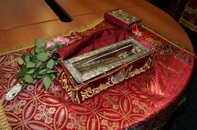 Мощи святителя Спиридона. Аэропорт Домодедово, 2007 год