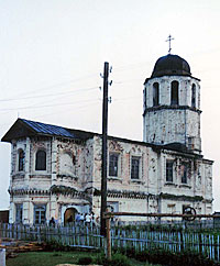 Соборный храм Спасо-Преображенского Посольского монастыря. 2002 г. Соборный храм Спасо-Преображенского Посольского монастыря. 2002 г.