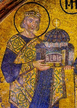 Интерьер храма Святой Софии Интерьер храма Святой Софии