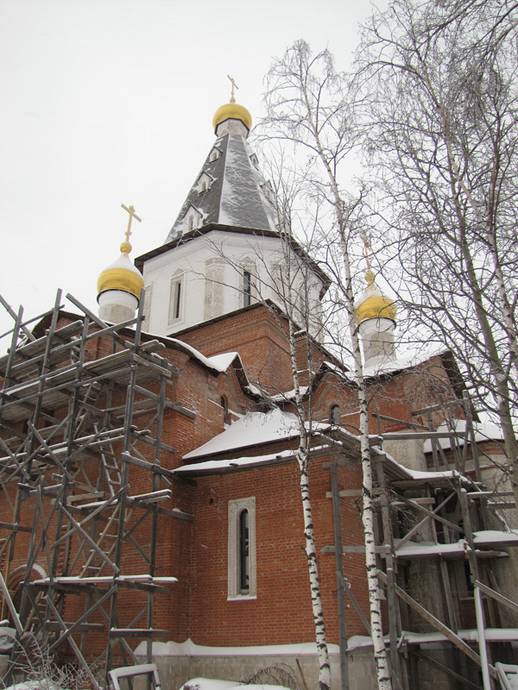 Храм блаженной Ксении Петербургской в Медвежьих Озерах