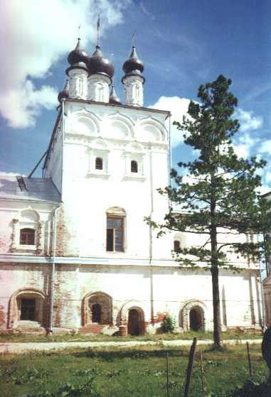 Успенская церковь с трапезной