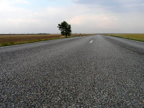 Дорога манит в бескрайнюю даль