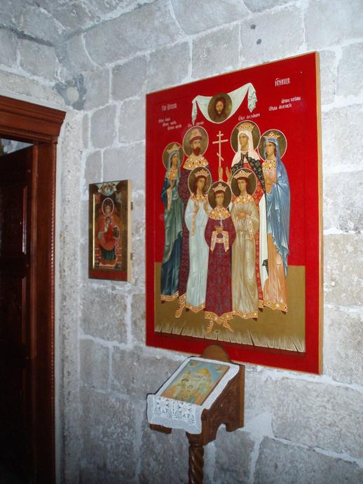 Икона святых страстротерпцев Романовых Икона святых страстротерпцев Романовых