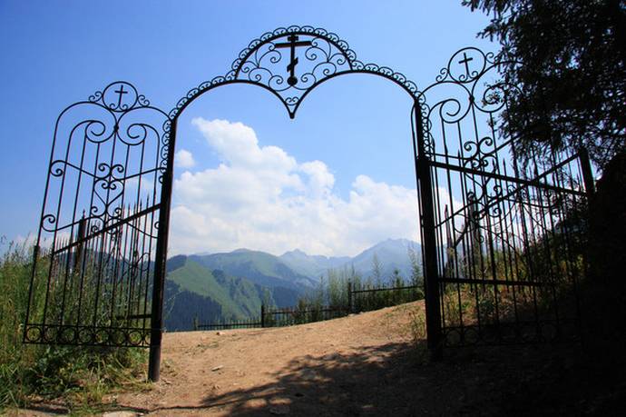 Поездка в Свято-Серафимо-Феогностовскую Аксайскую мужскую пустынь 
