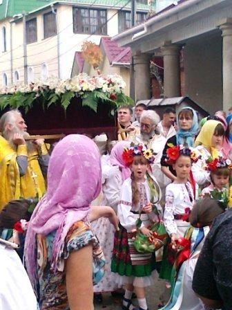 Крестный ход к Архиепископу Луке Крестный ход к Архиепископу Луке