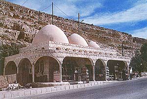 Источник Моисея под Петрой Источник Моисея под Петрой